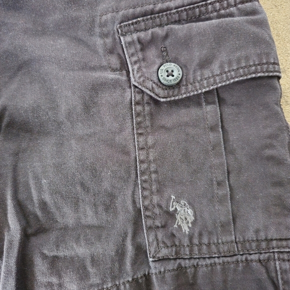 U.S. Polo Assn. Black Cargo Shorts with Relaxed Fit - Picture 2 of 5